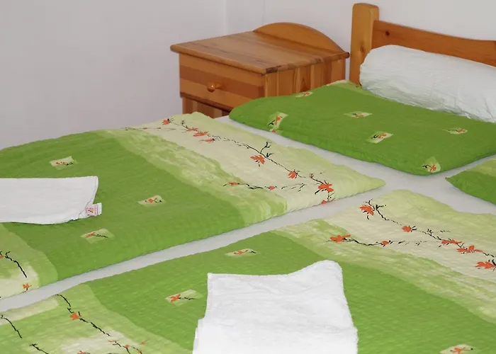 Апартаменты Eman Apartmanhaz Бюк